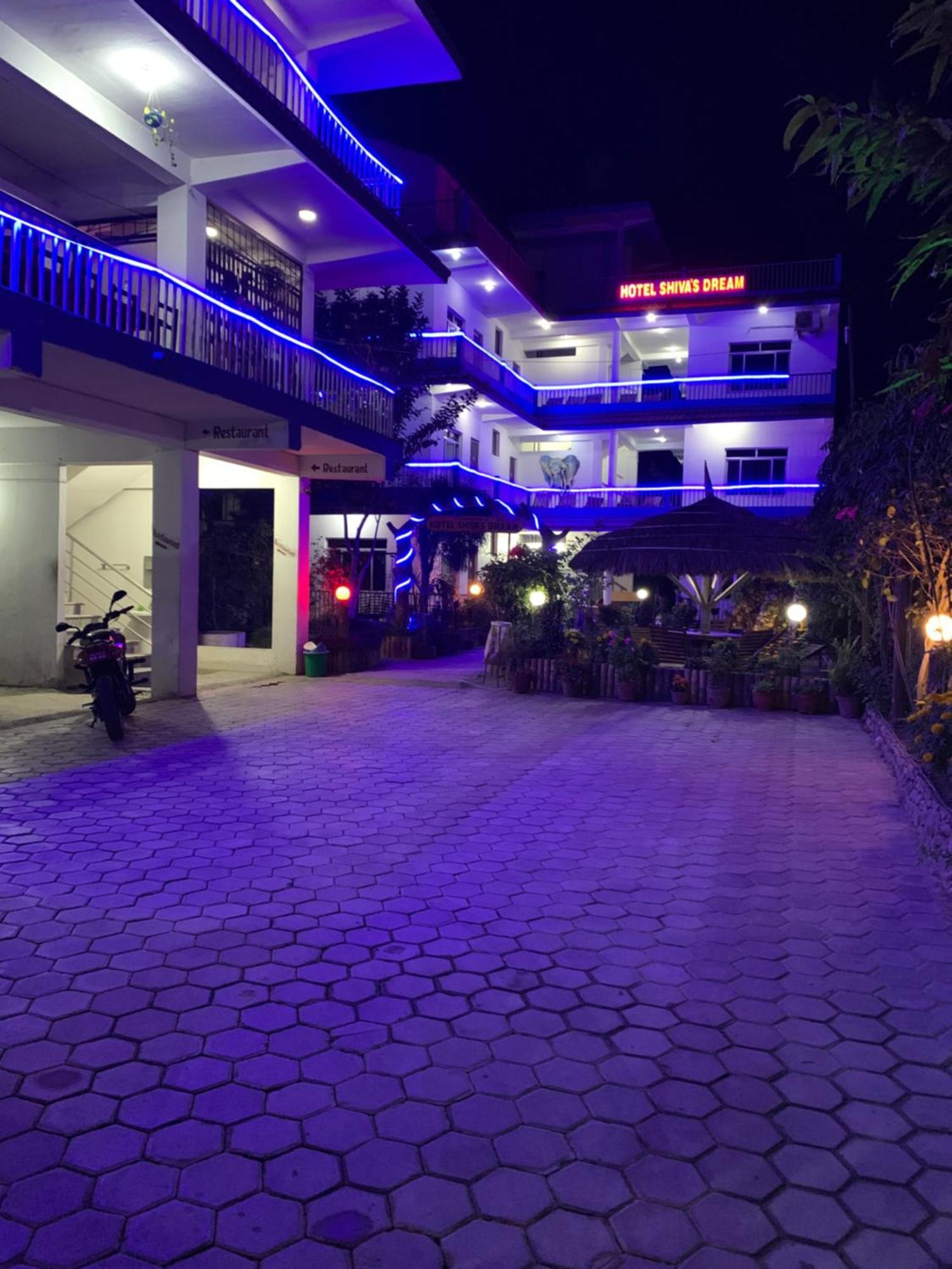 Hotel Shiva'S Dream Sauraha Dış mekan fotoğraf